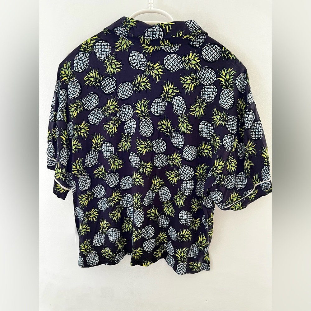 Cropped Hawaiian Button Down Shirt Forever 21 Blue Pineapples NWT Medium - Picture 10 of 12